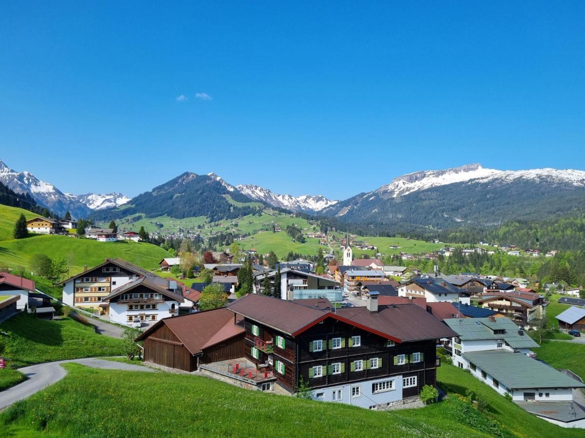Gaestehaus Alpina Riezlern Exterior photo